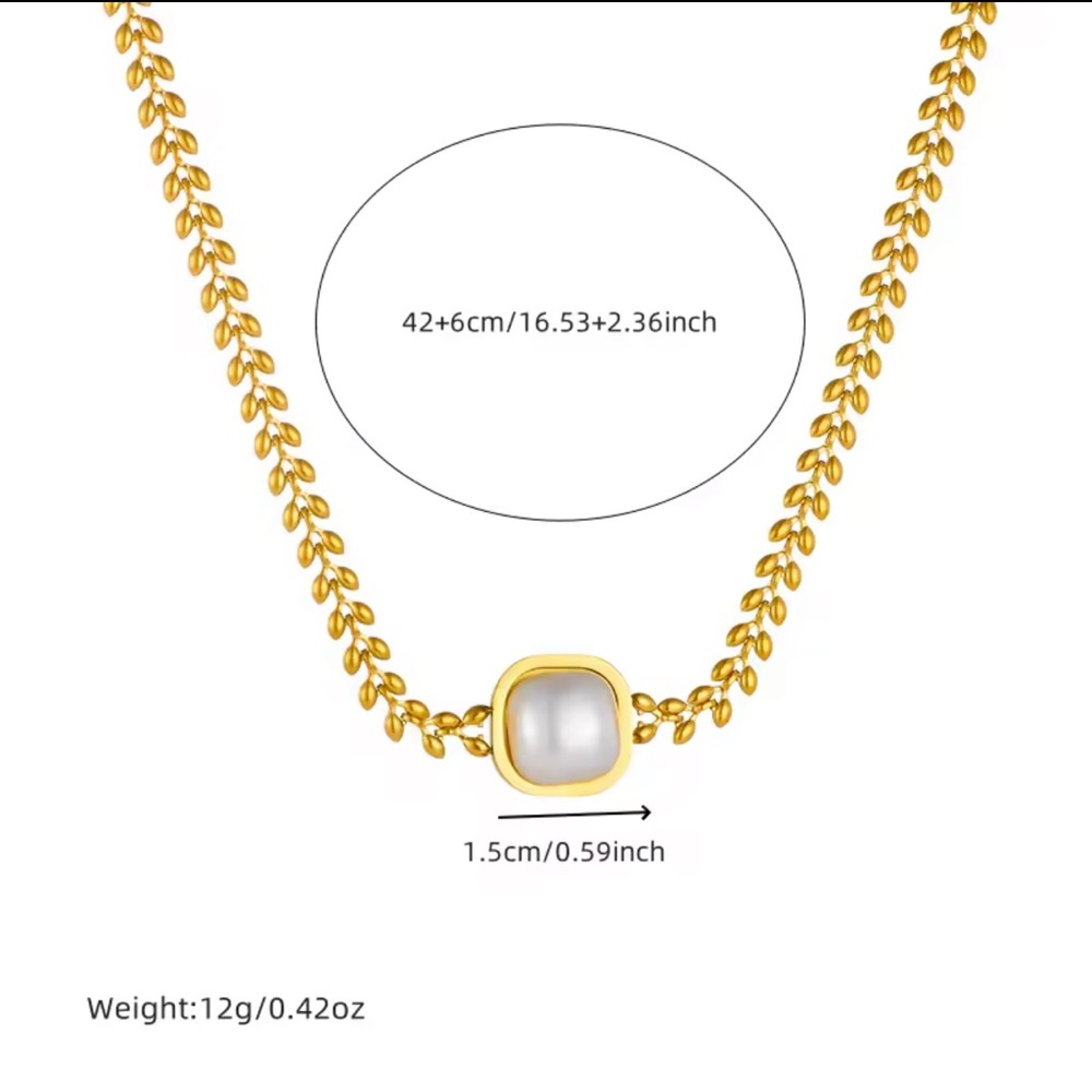 Chic 18k Gold plated stainless steel Necklace with Pearl Accent - Picture 4 of 7